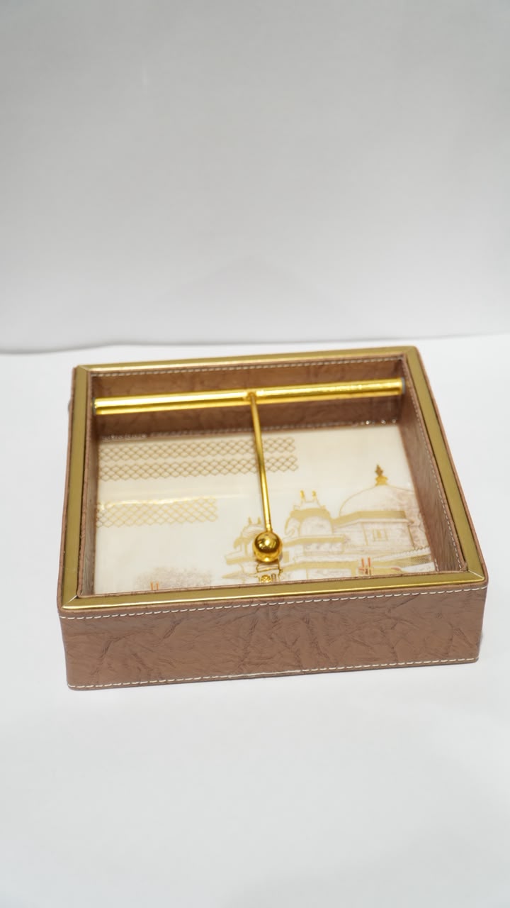 Leather tissue holder 01