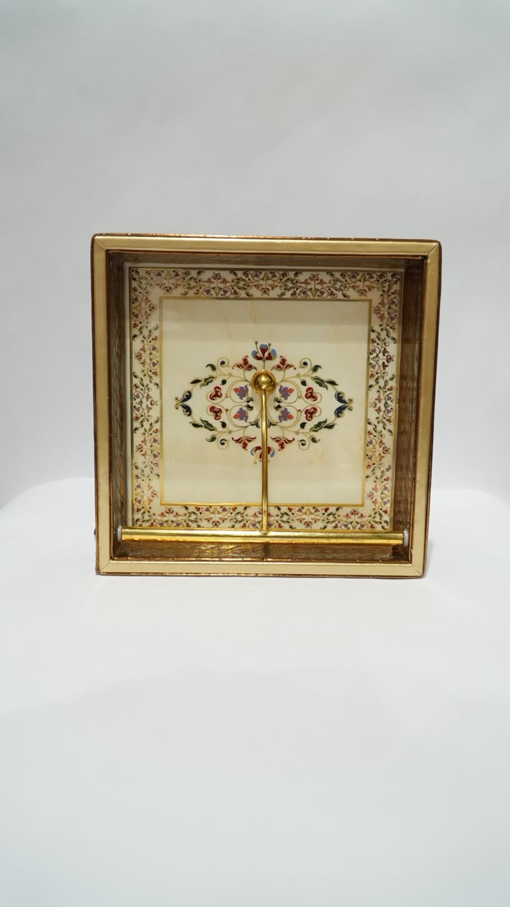 Leather tissue holder 01