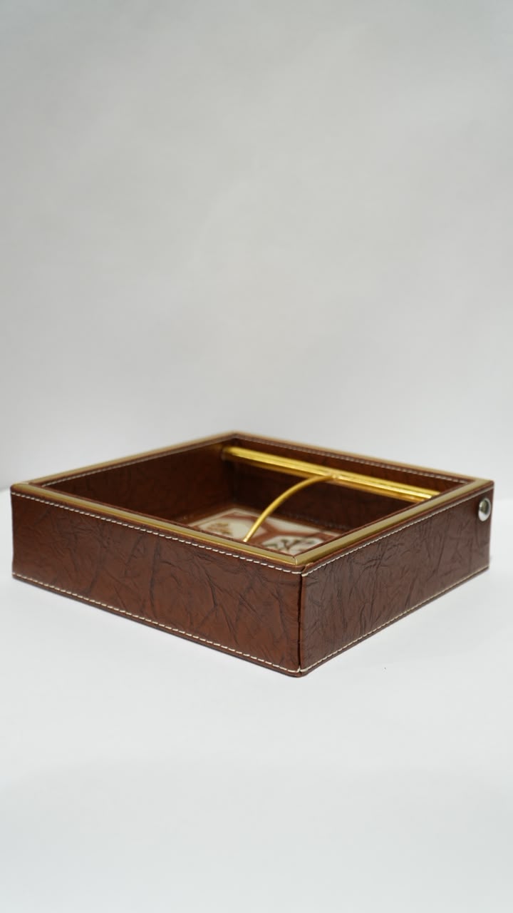 Leather tissue holder 01