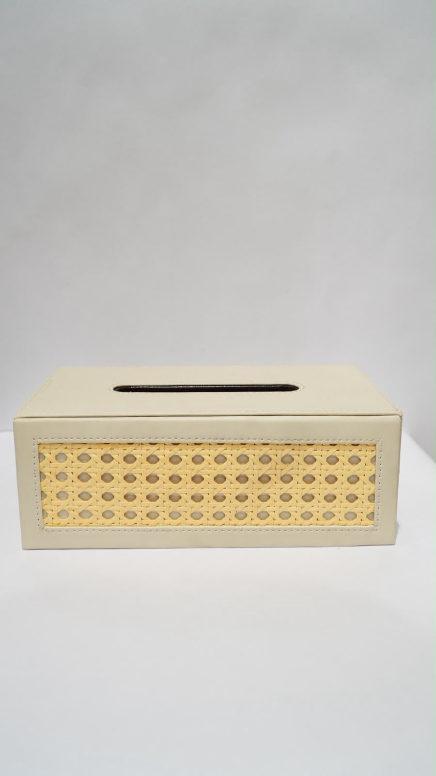 Rattan tissue box 01